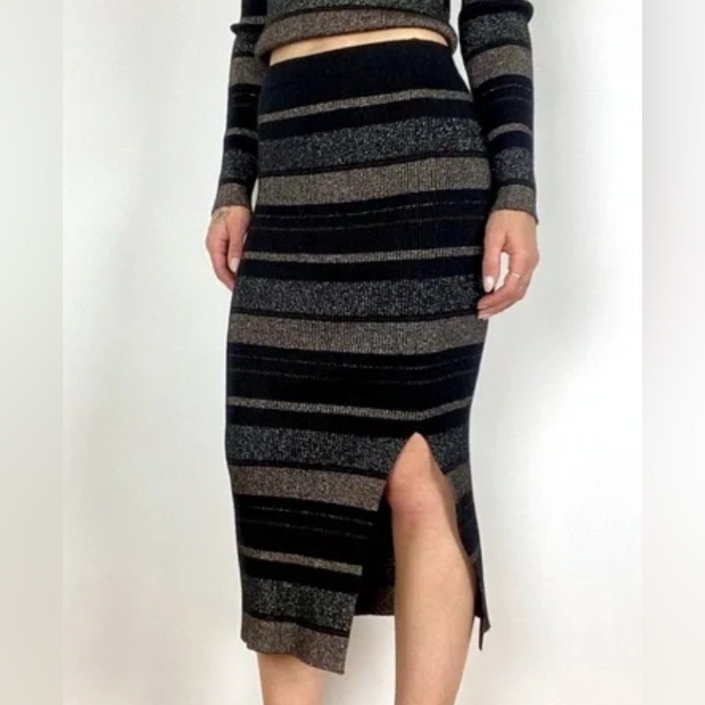 House of Harlow 1960 Slim Skirt Metallic Knit Midi Side Split Pencil Size S